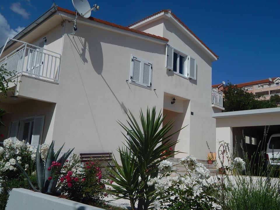 Apartment Arleta Трогир Экстерьер фото